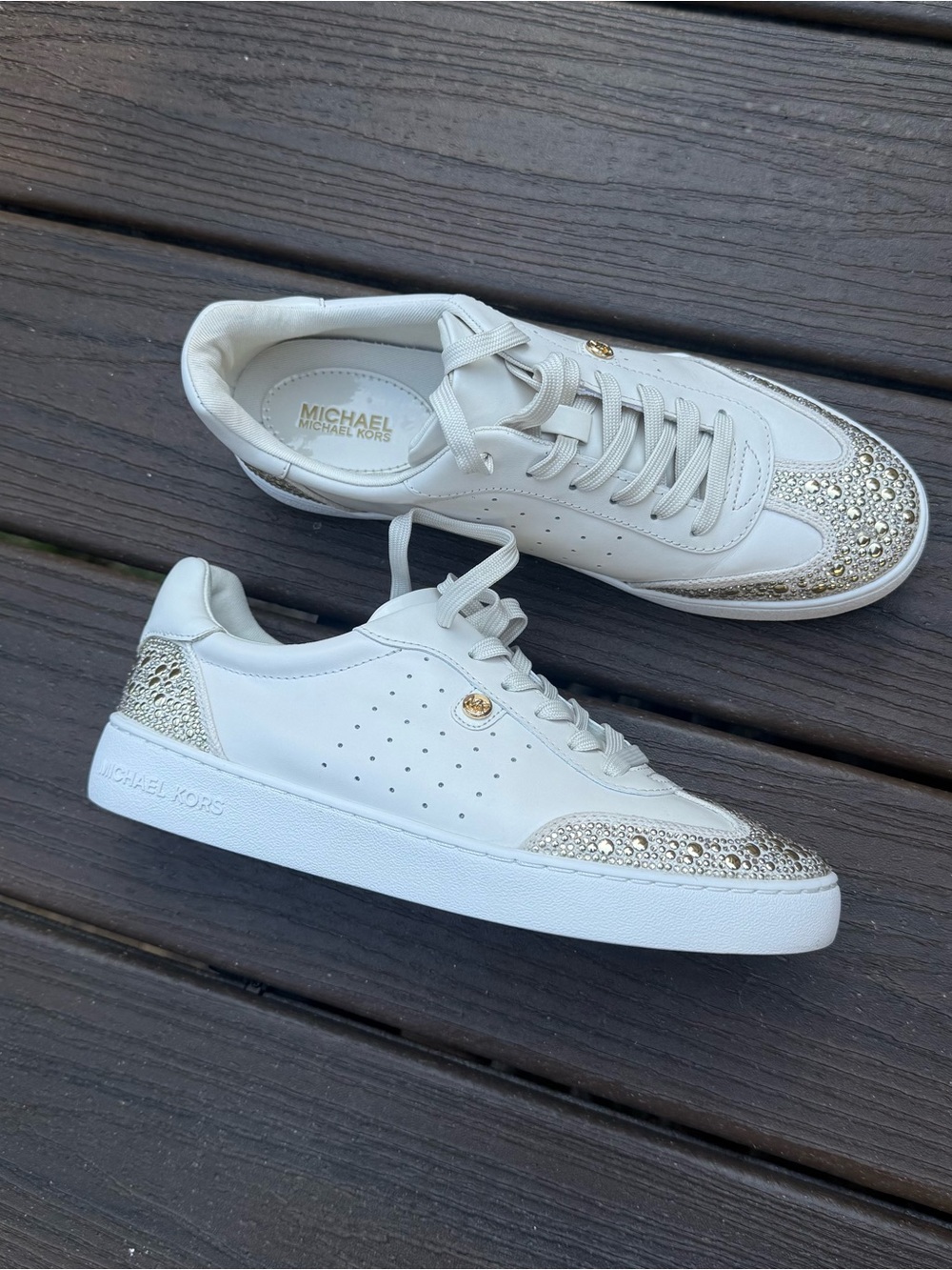 Michael Kors Sneakers Scotty Leather Lace-up Sneakers with Charms 8 - Picture 6 of 7